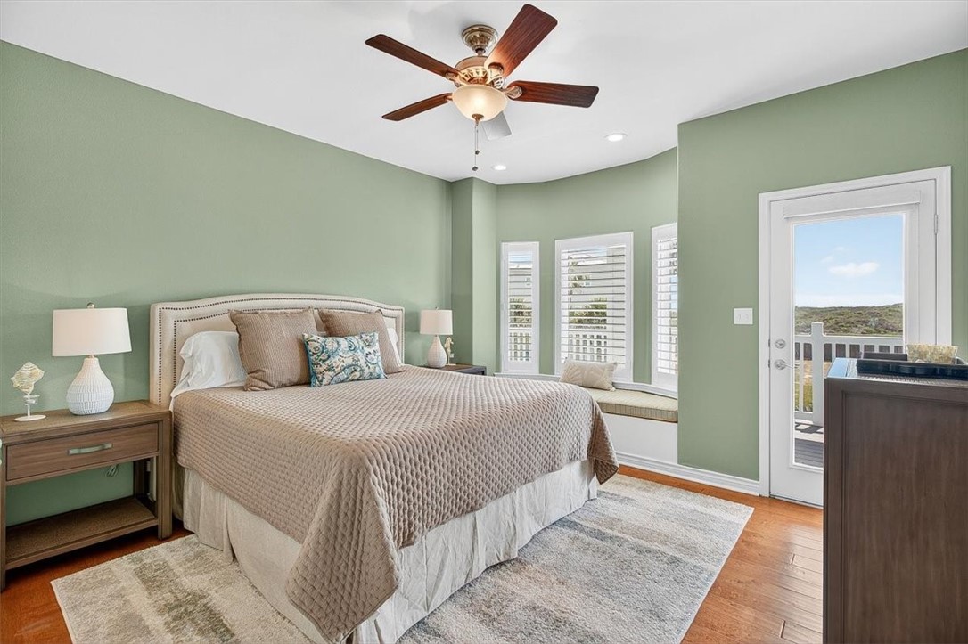 853 Oceanside Dr Property Photo 20