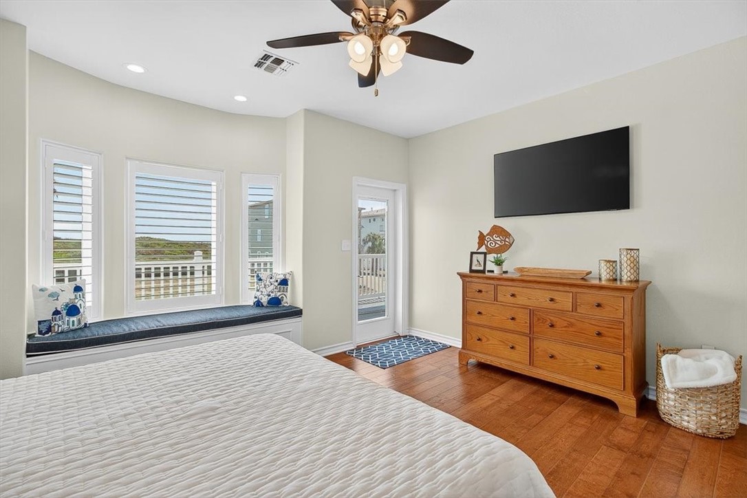 853 Oceanside Dr Property Photo 22