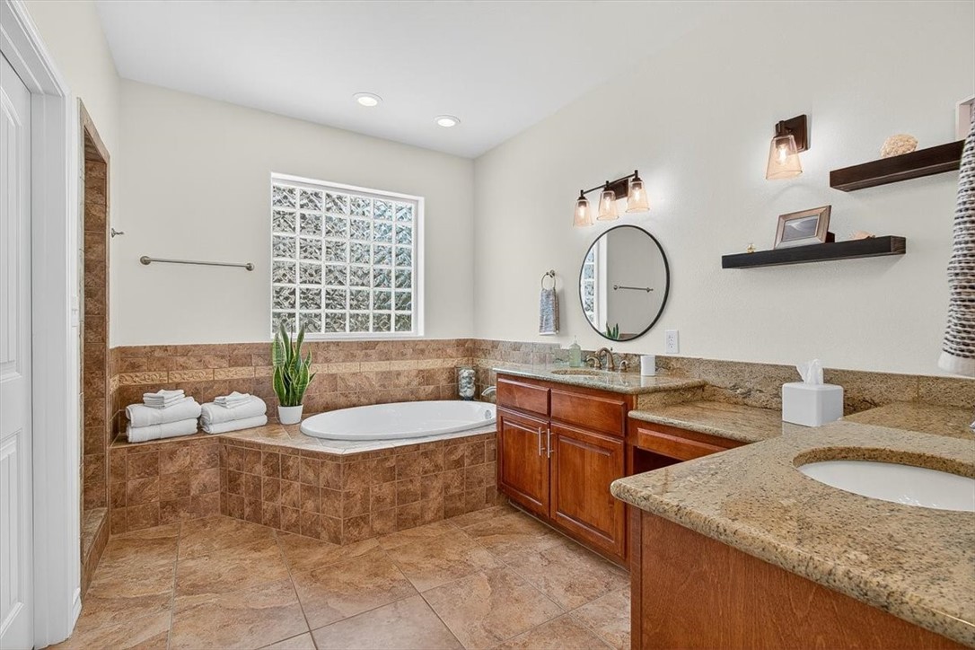 853 Oceanside Dr Property Photo 23