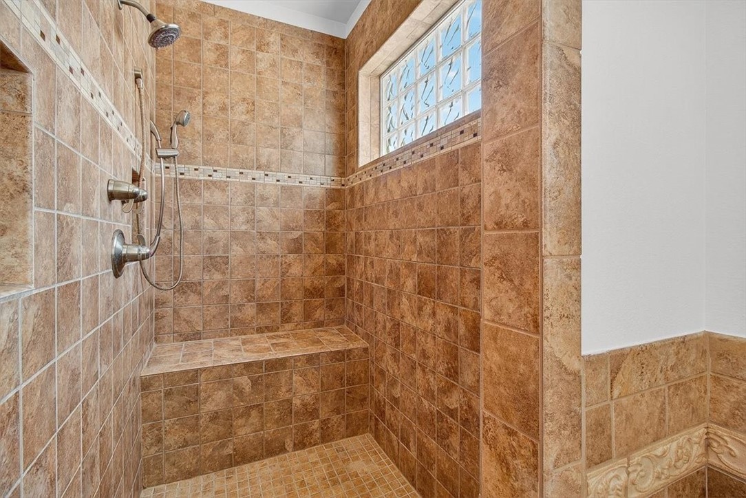 853 Oceanside Dr Property Photo 24