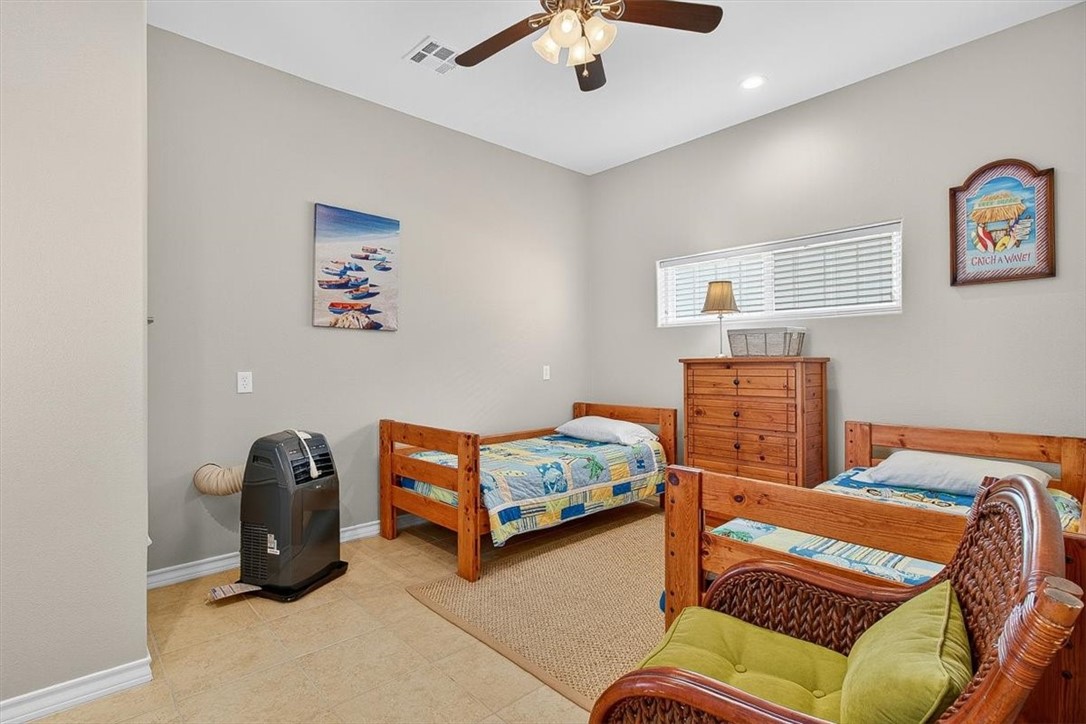 853 Oceanside Dr Property Photo 28