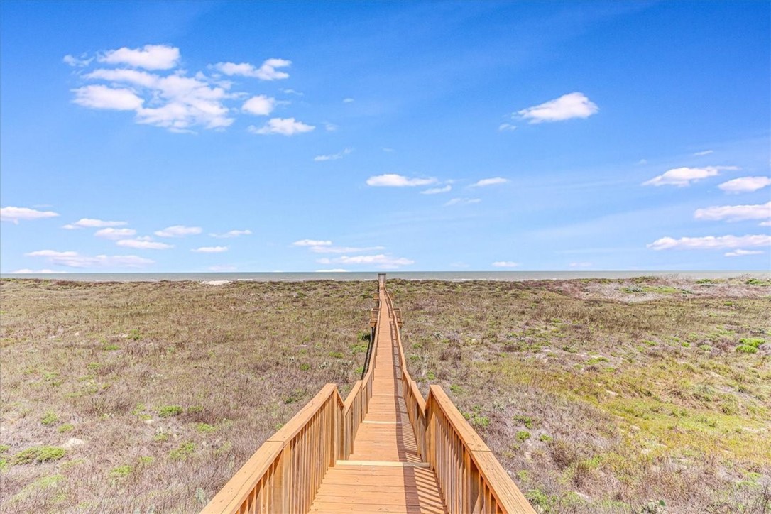 853 Oceanside Dr Property Photo 38