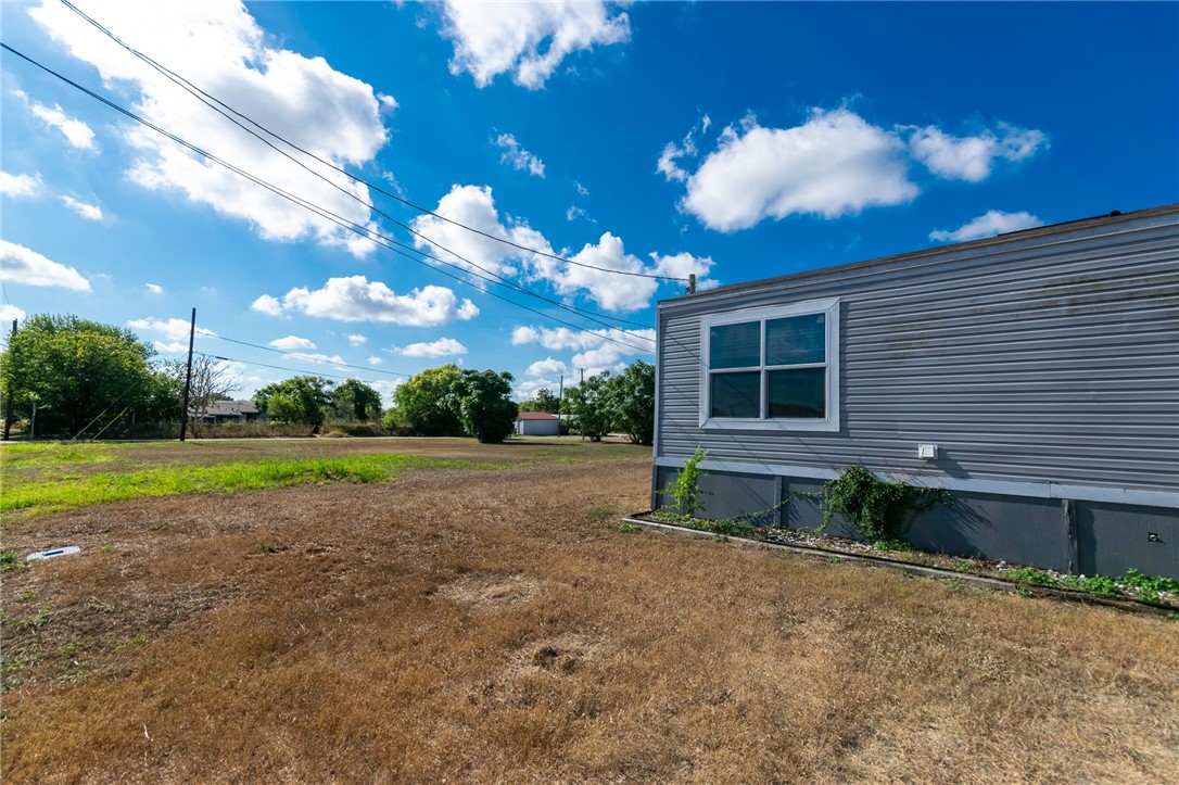 210 Ashby St Property Photo 19