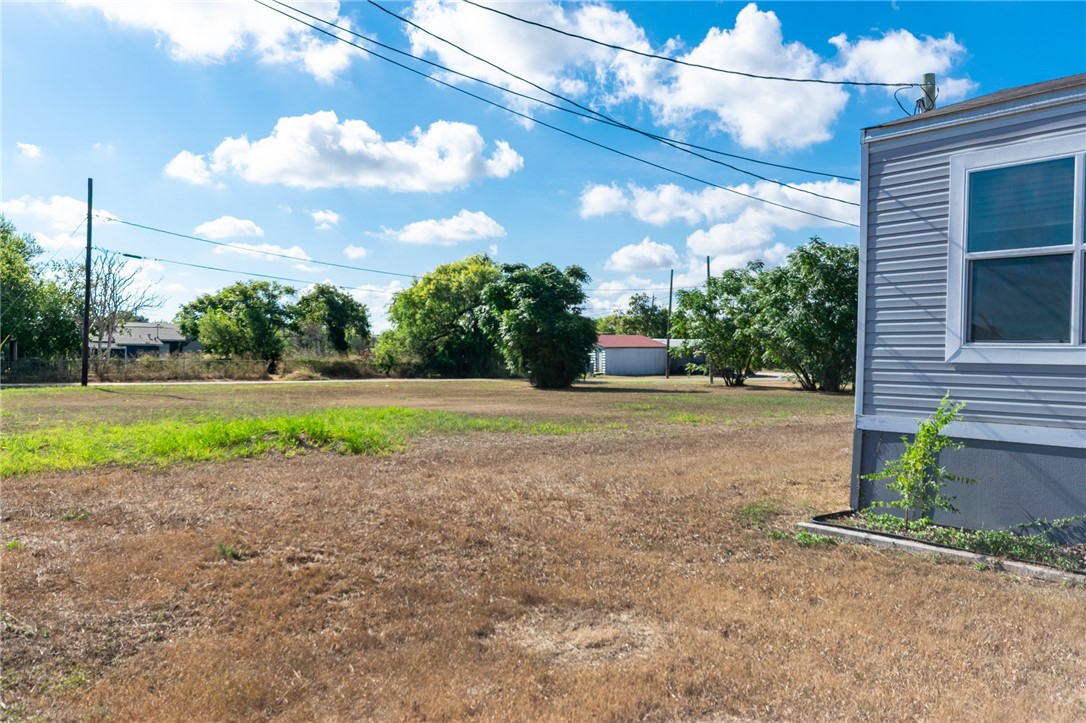 210 Ashby St Property Photo 20