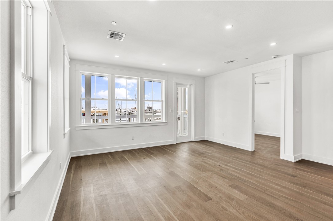 136 W Cotter Ave 6 Property Photo 11