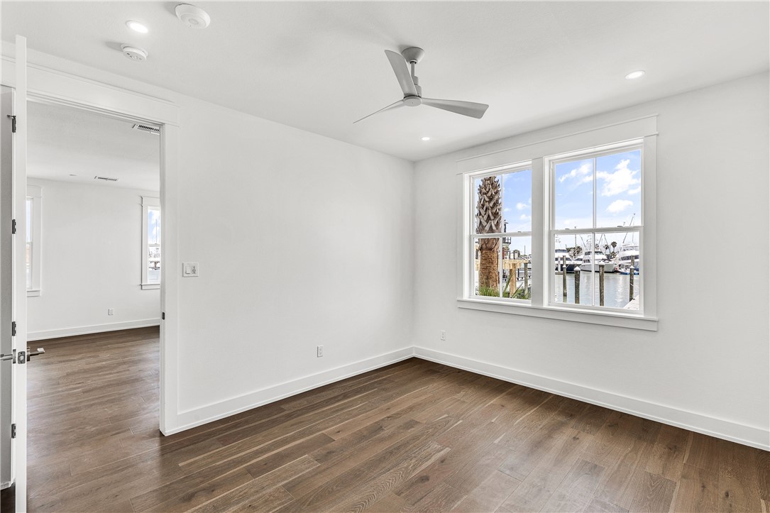 136 W Cotter Ave 6 Property Photo 12