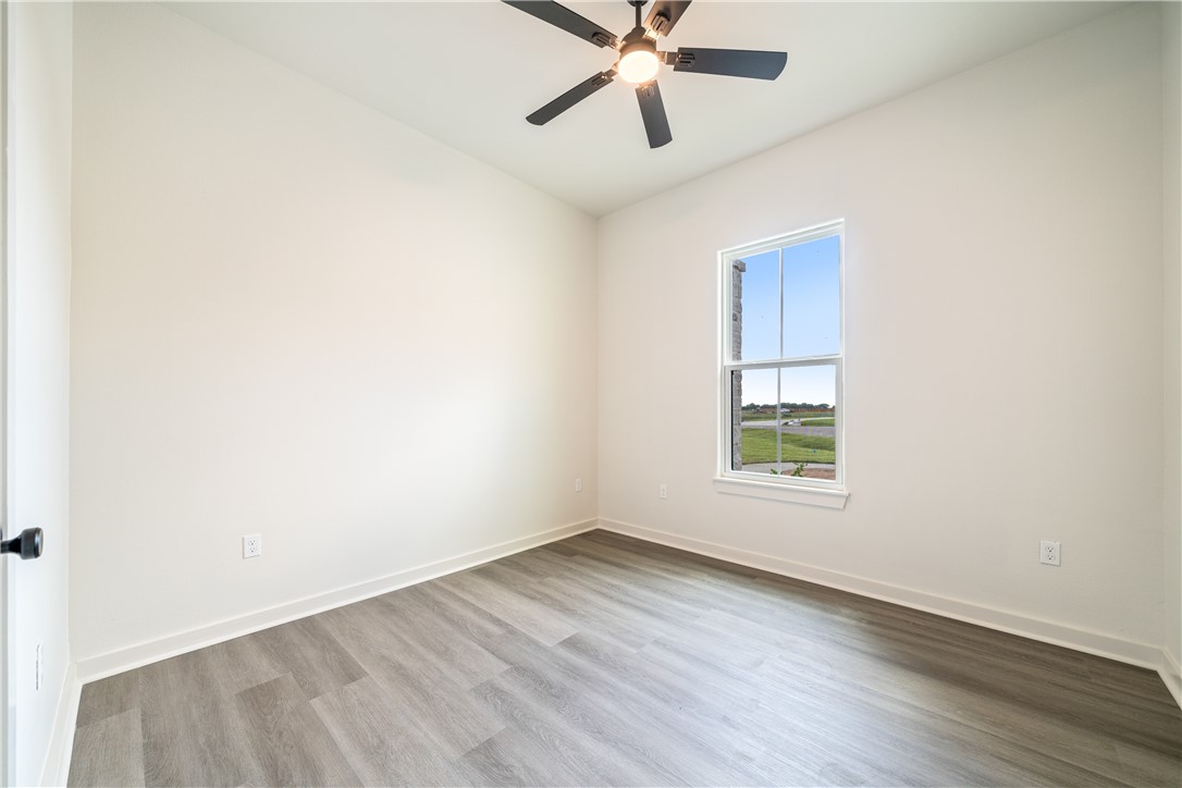 1518 Fenner Ranch Dr Property Photo 19