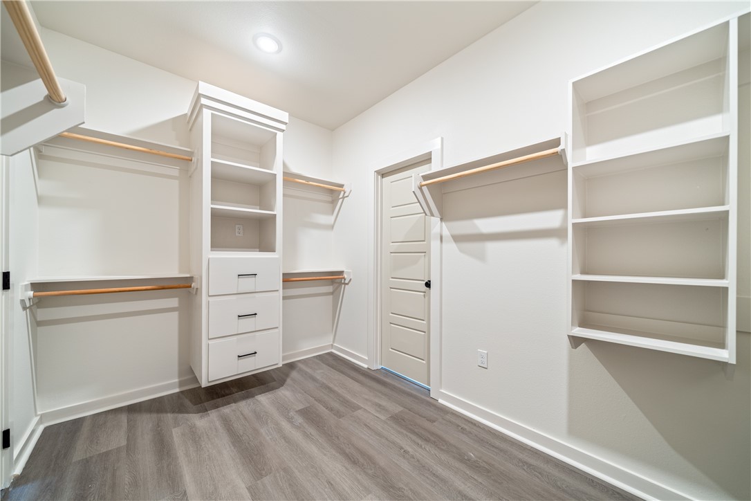 1518 Fenner Ranch Dr Property Photo 34