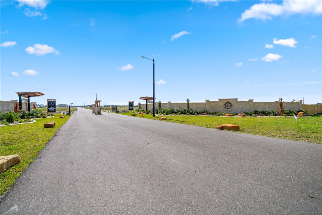 1518 Fenner Ranch Dr Property Photo 38