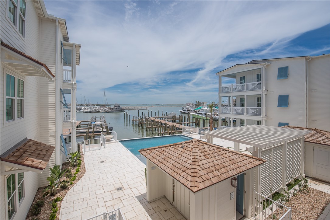 136 W Cotter Ave 7 Property Photo 11