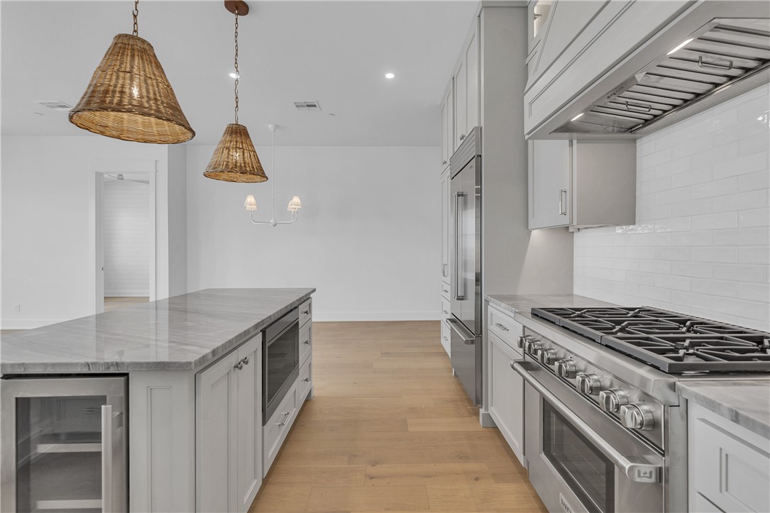 136 W Cotter Ave 14 Property Photo 4