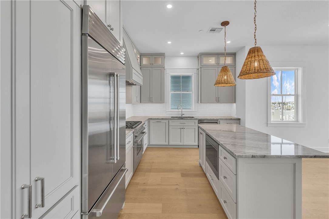 136 W Cotter Ave 14 Property Photo 6