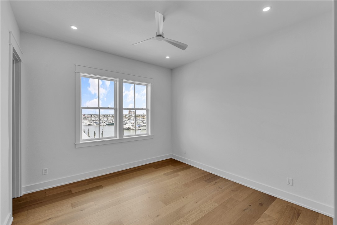 136 W Cotter Ave 14 Property Photo 15