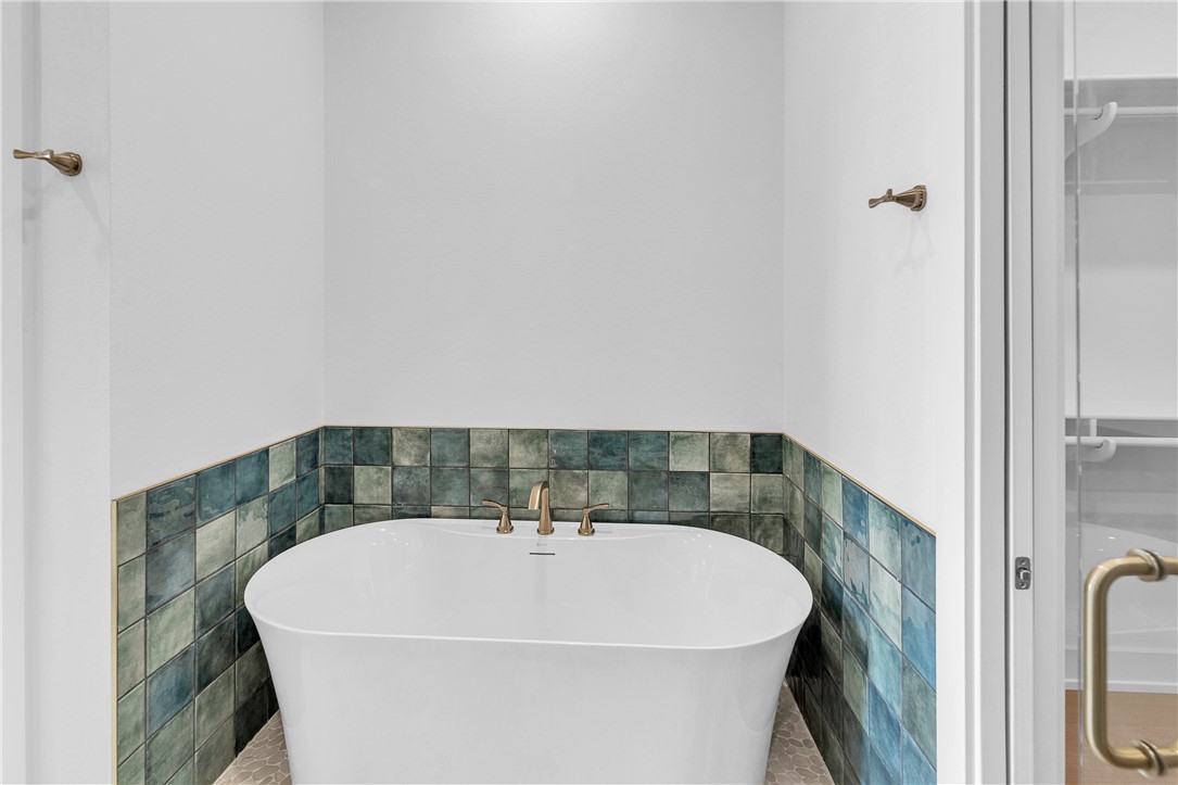 136 W Cotter Ave 14 Property Photo 19