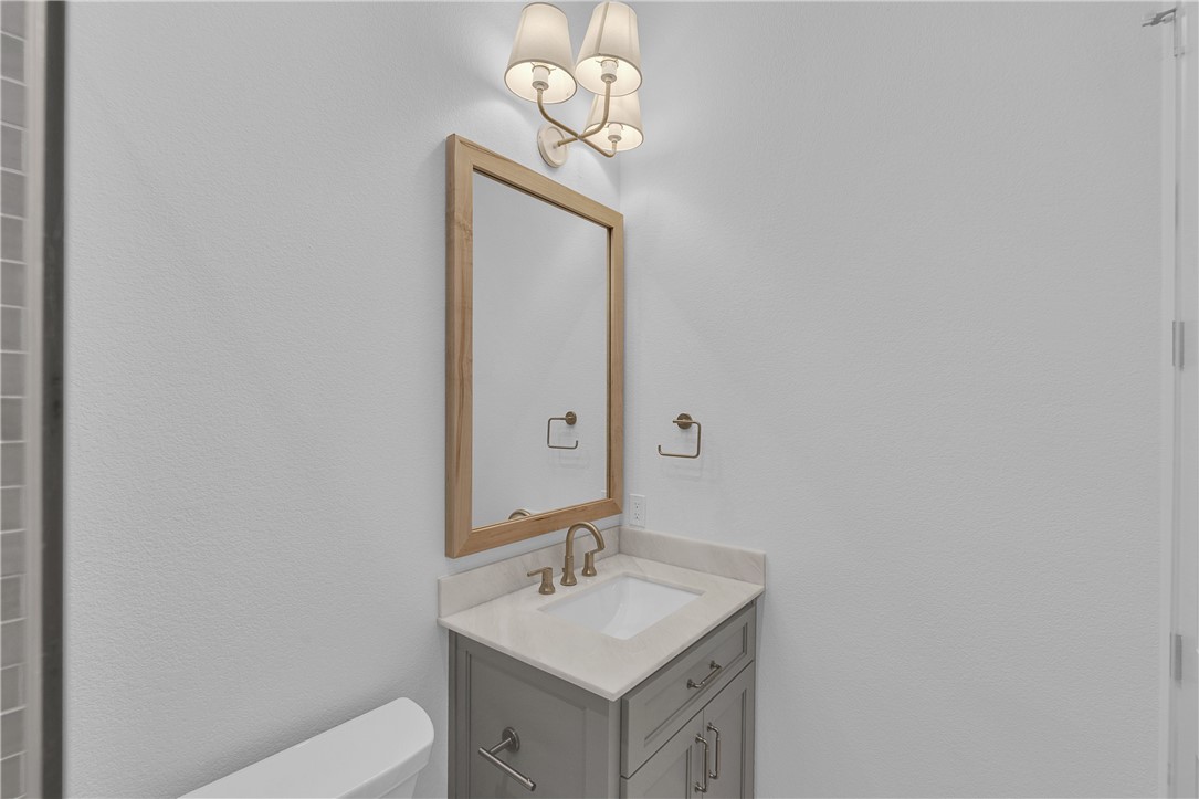 136 W Cotter Ave 14 Property Photo 23