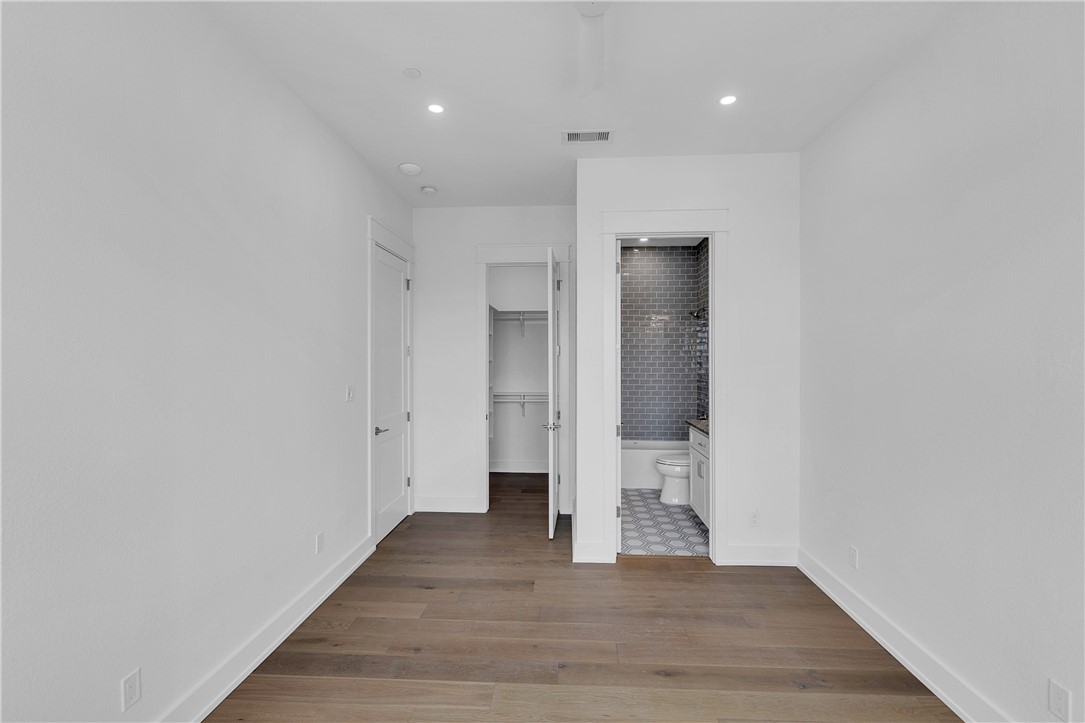 136 W Cotter Ave 14 Property Photo 26