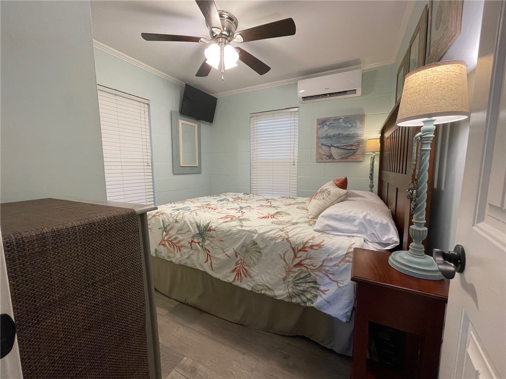 108 Laurel St 11 Property Photo 7