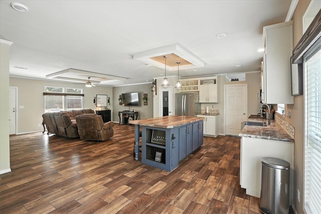 1004 Catholic Cemetery Property Photo 9