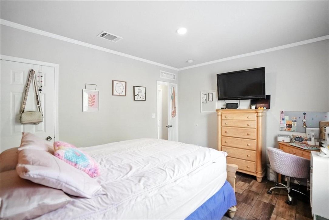 1004 Catholic Cemetery Property Photo 17