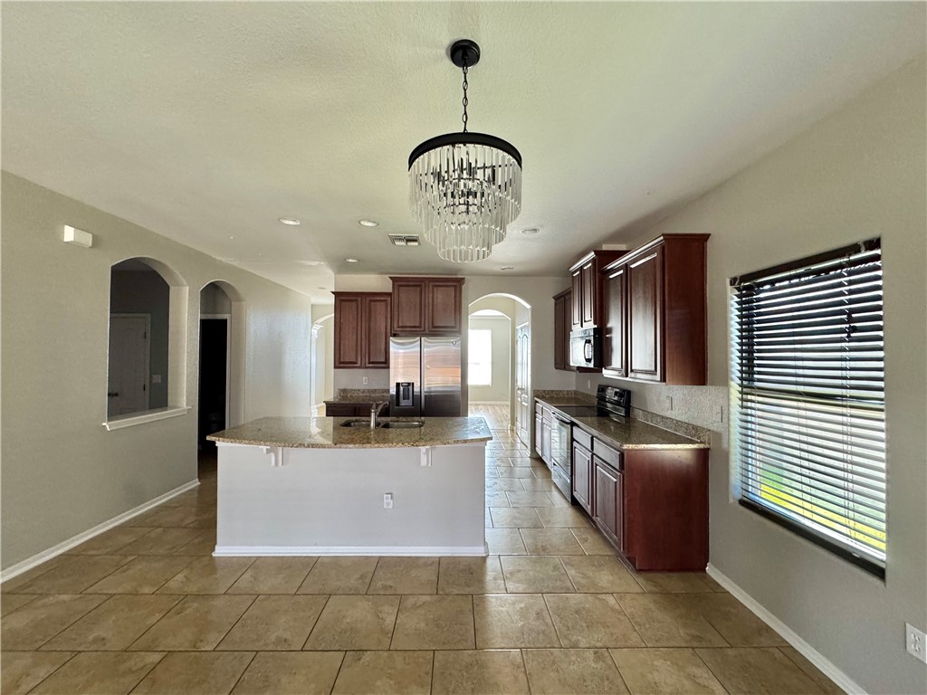 322 Pacific Dr Property Photo 6