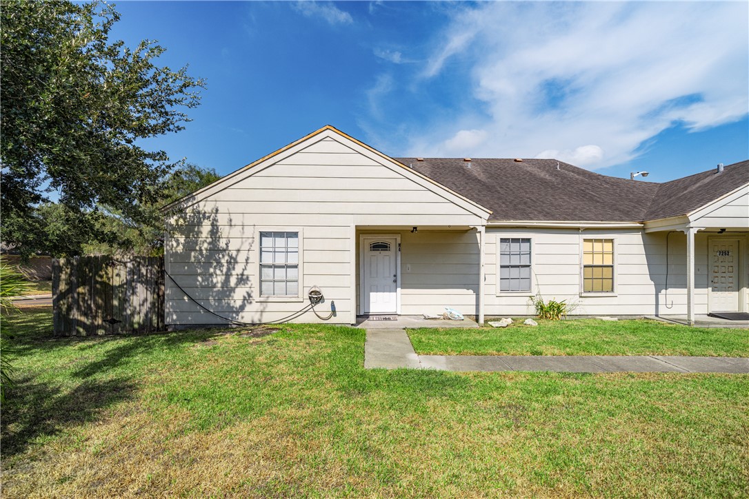 7252 The Mansions Dr M-4 Property Photo 1