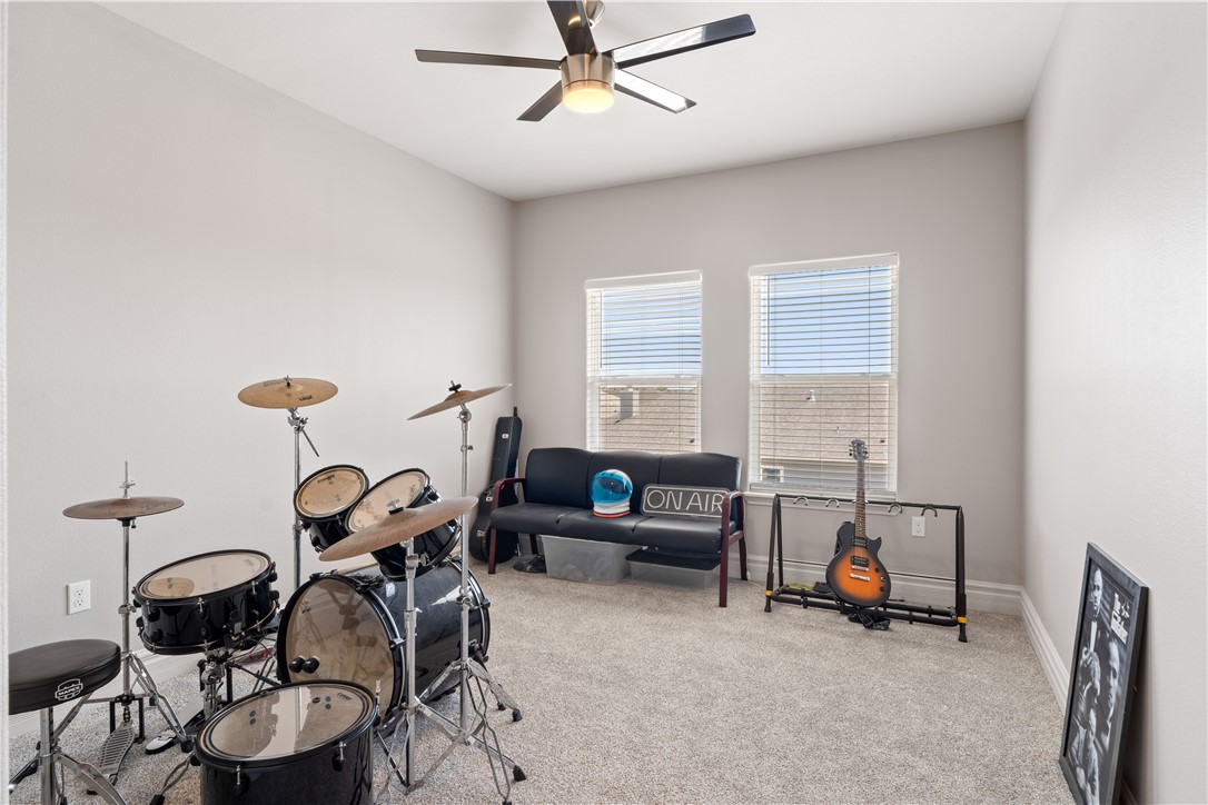 8137 Berenstain Dr Property Photo 25