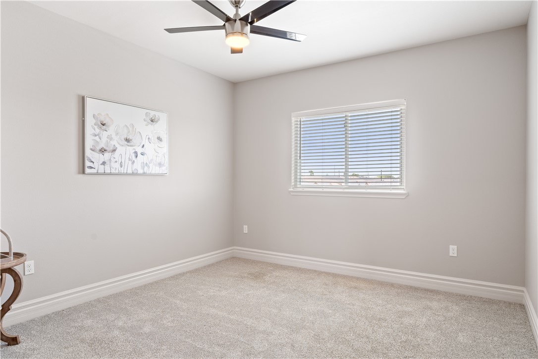 8137 Berenstain Dr Property Photo 32