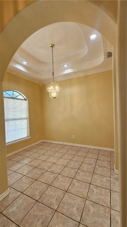 2565 Crestlea Dr Property Photo 5