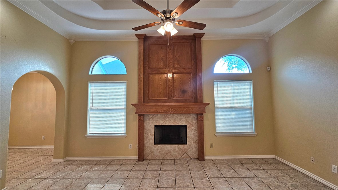 2565 Crestlea Dr Property Photo 9