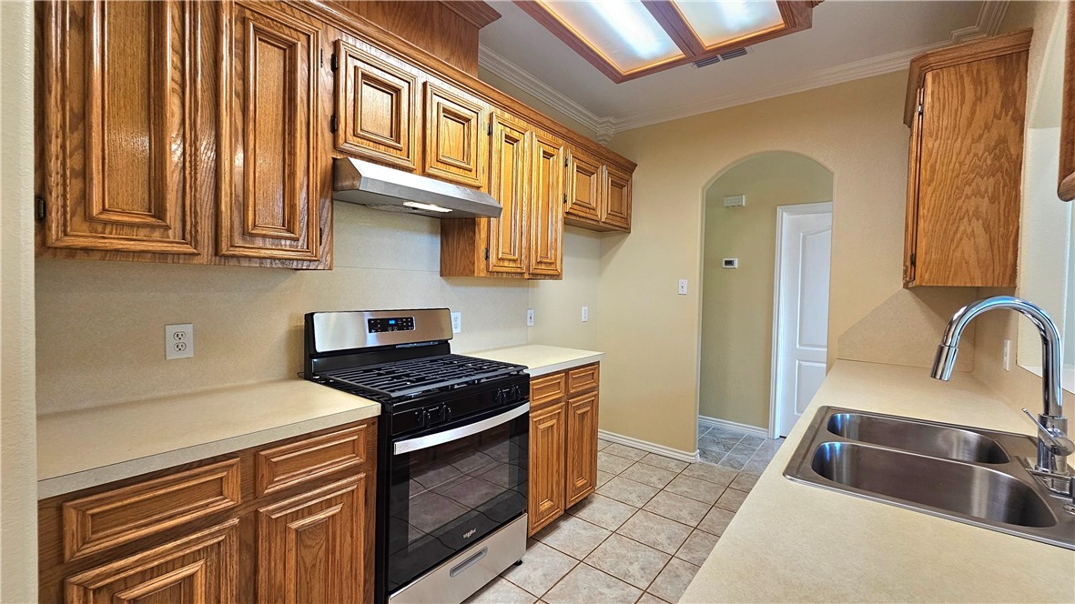 2565 Crestlea Dr Property Photo 13