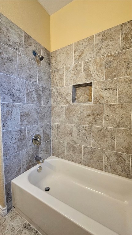 2565 Crestlea Dr Property Photo 24