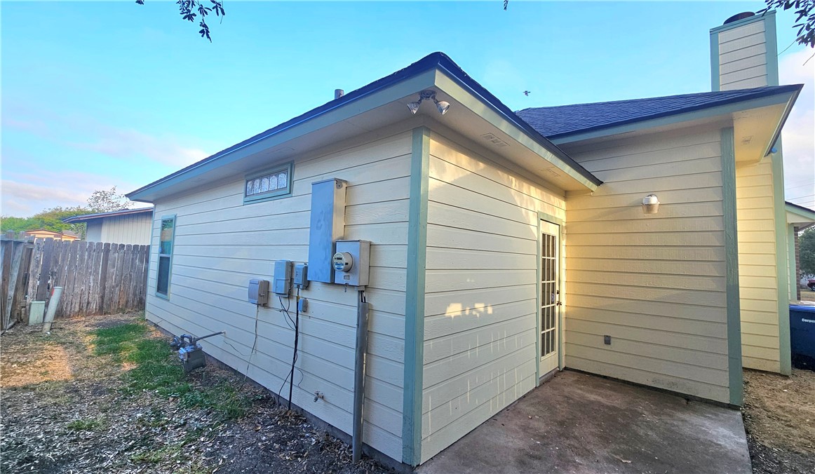 2565 Crestlea Dr Property Photo 32