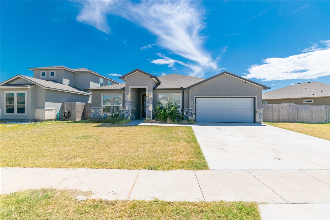 1805 Monterey Bay Dr Property Photo 1