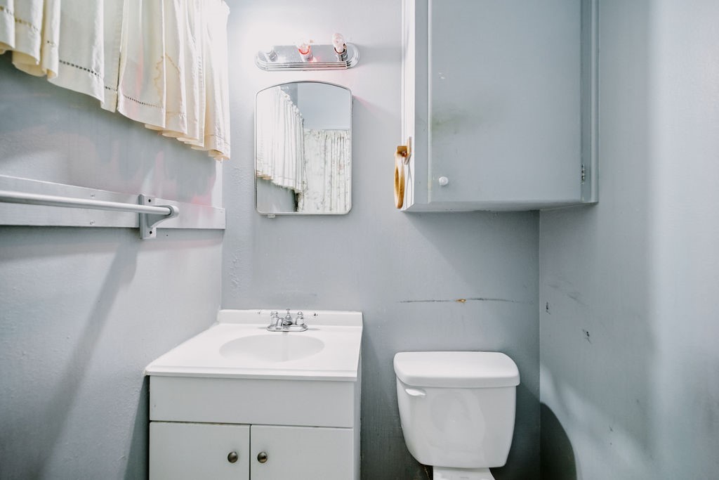 3003 Sunset Dr Property Photo 5