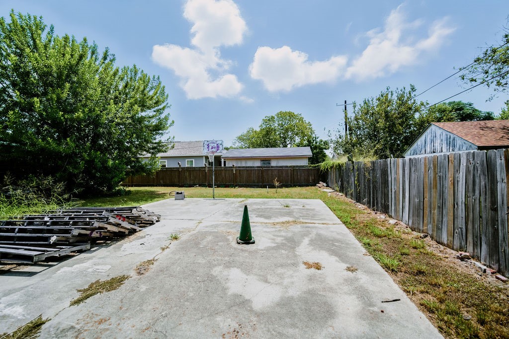 3003 Sunset Dr Property Photo 6