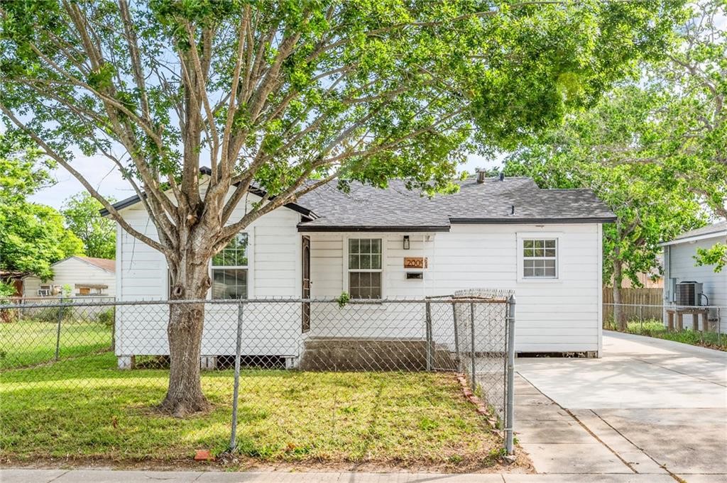 2009 Hudson St Property Photo 1