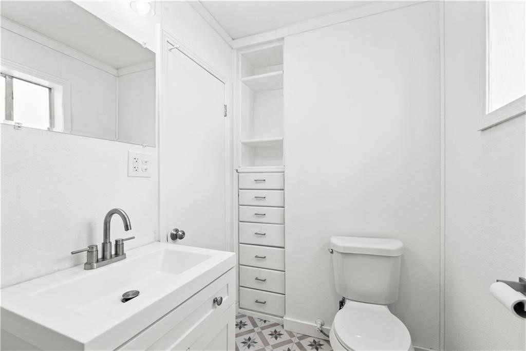 2009 Hudson St Property Photo 14