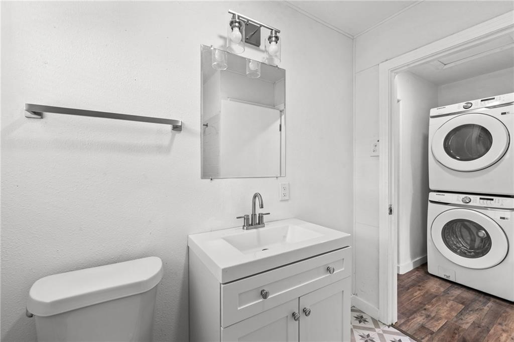 2009 Hudson St Property Photo 15