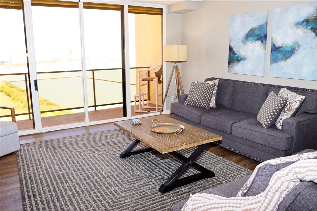 1400 Ocean Drive 904a Property Photo 5