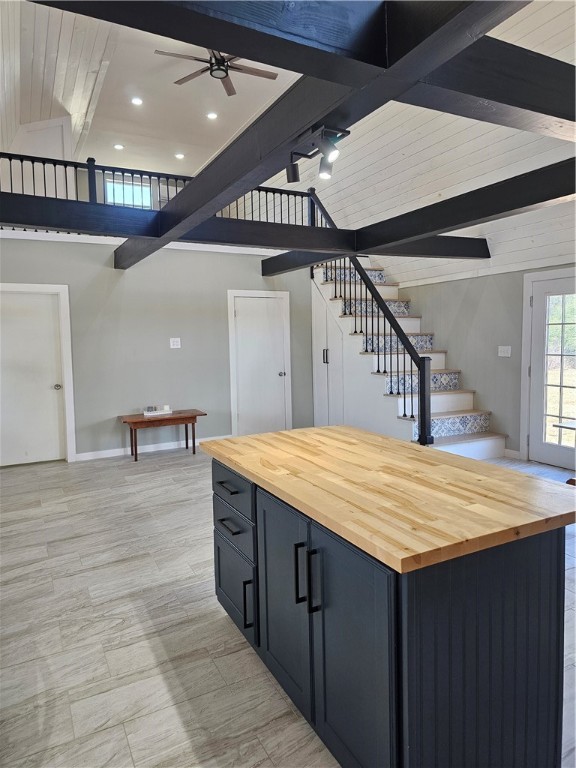 102 Clover Lane Property Photo 10