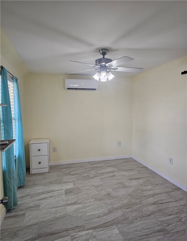 102 Clover Lane Property Photo 16