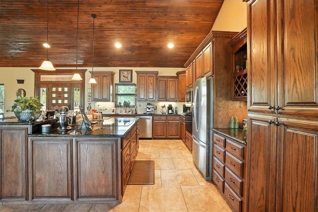 130 County Road 102 Property Photo 9