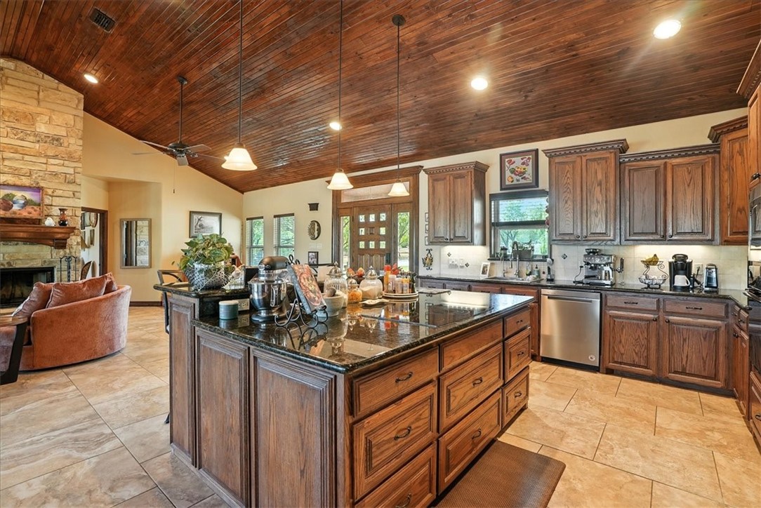 130 County Road 102 Property Photo 10