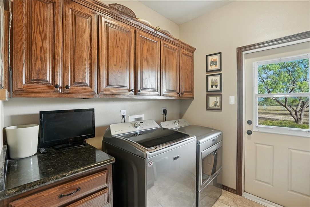 130 County Road 102 Property Photo 16