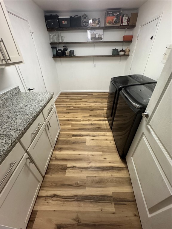 210 Pecos St Property Photo 32