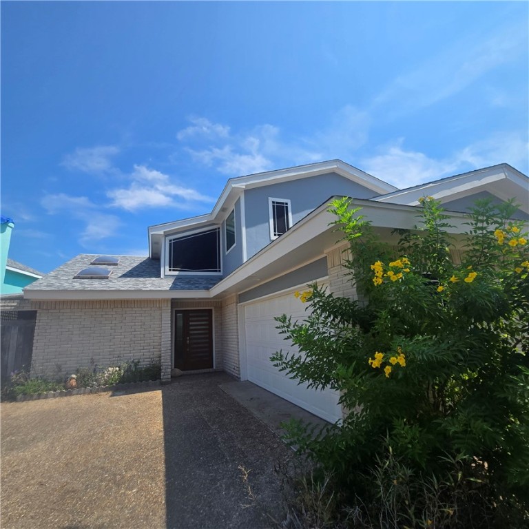 13738 Primavera Dr Property Photo 1