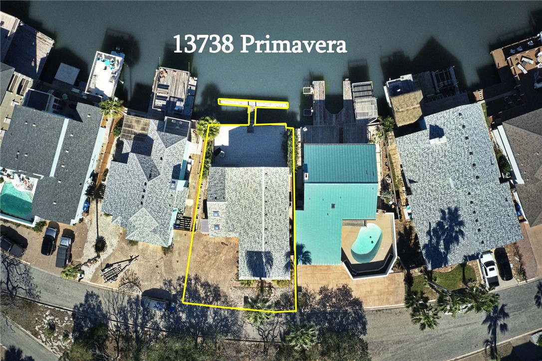 13738 Primavera Dr Property Photo 3