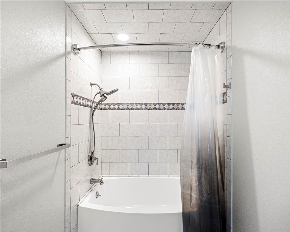 13738 Primavera Dr Property Photo 19