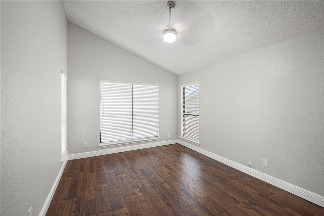 13738 Primavera Dr Property Photo 20