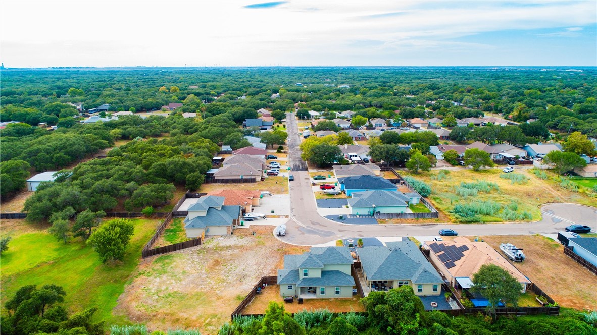 1513 Lisa Ann Dr Property Photo 23